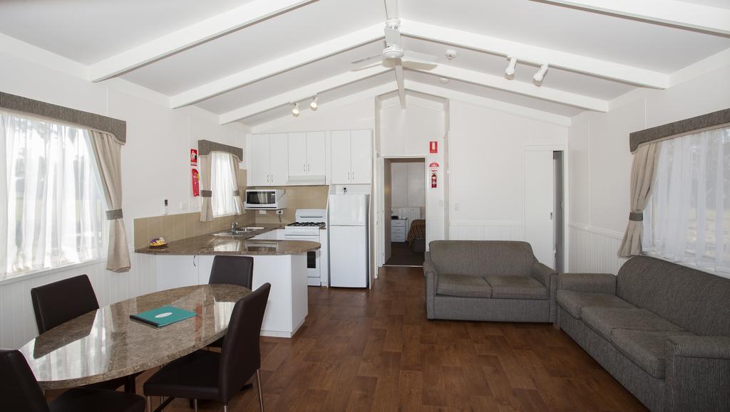 Big 4 Barossa Tourist Park Hotel Nuriootpa Exterior photo